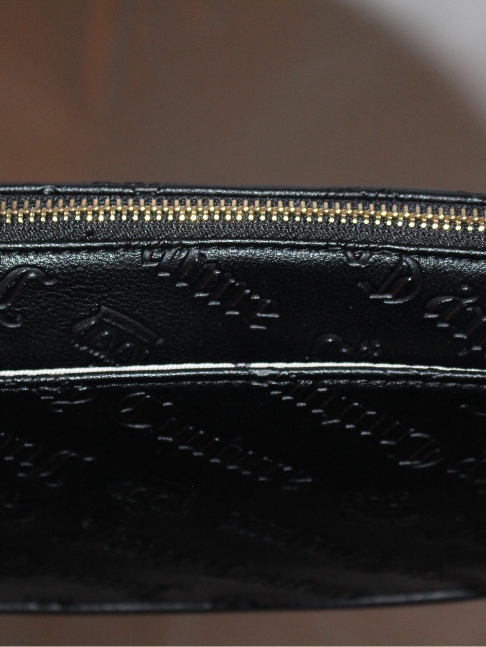 Juicy Couture Shoulder Bag with Gold Charm Chain - Picture 7 of 11